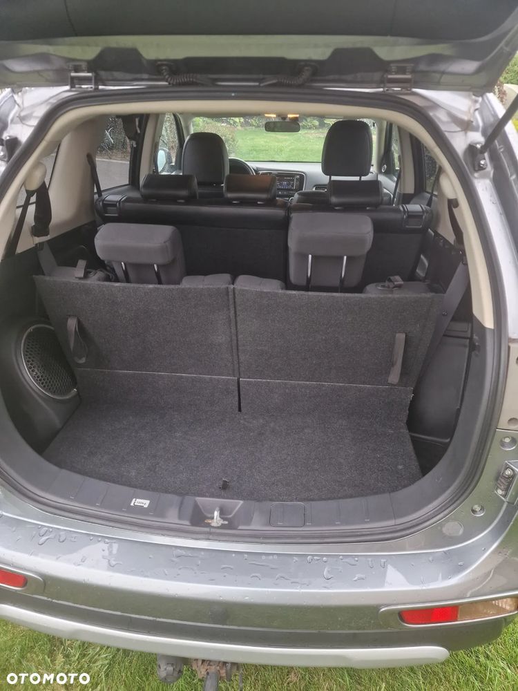 Mitsubishi Outlander 2.2 DID Intense + - 4