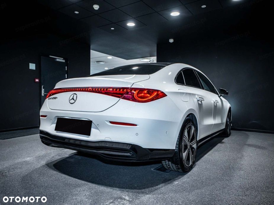 Mercedes-Benz CLA - 6