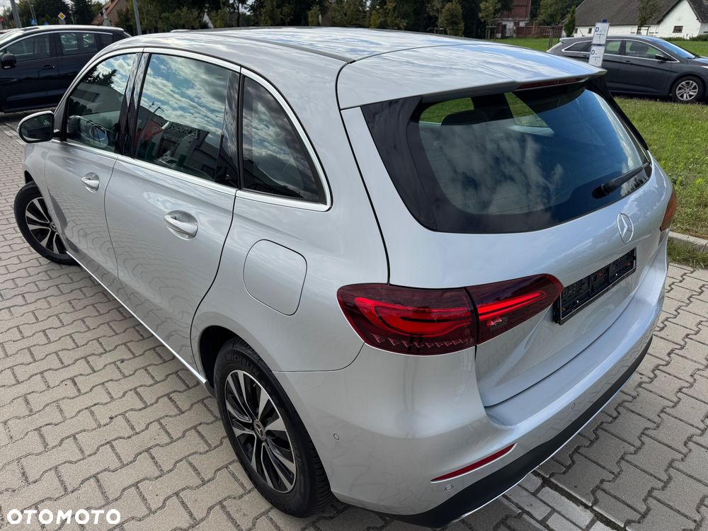 Mercedes-Benz Klasa B 180 Progressive 7G-DCT - 10