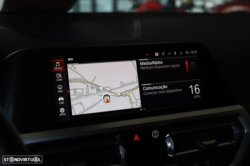 BMW 320 d Ultimate Auto - 15