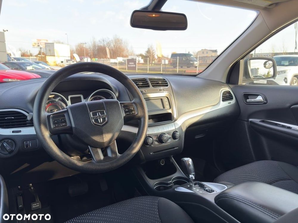 Dodge Journey - 10