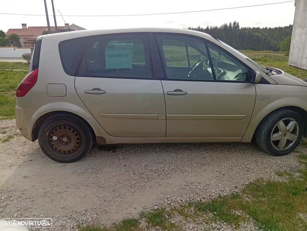Renault Scénic 1.5 dCi Luxe - 7