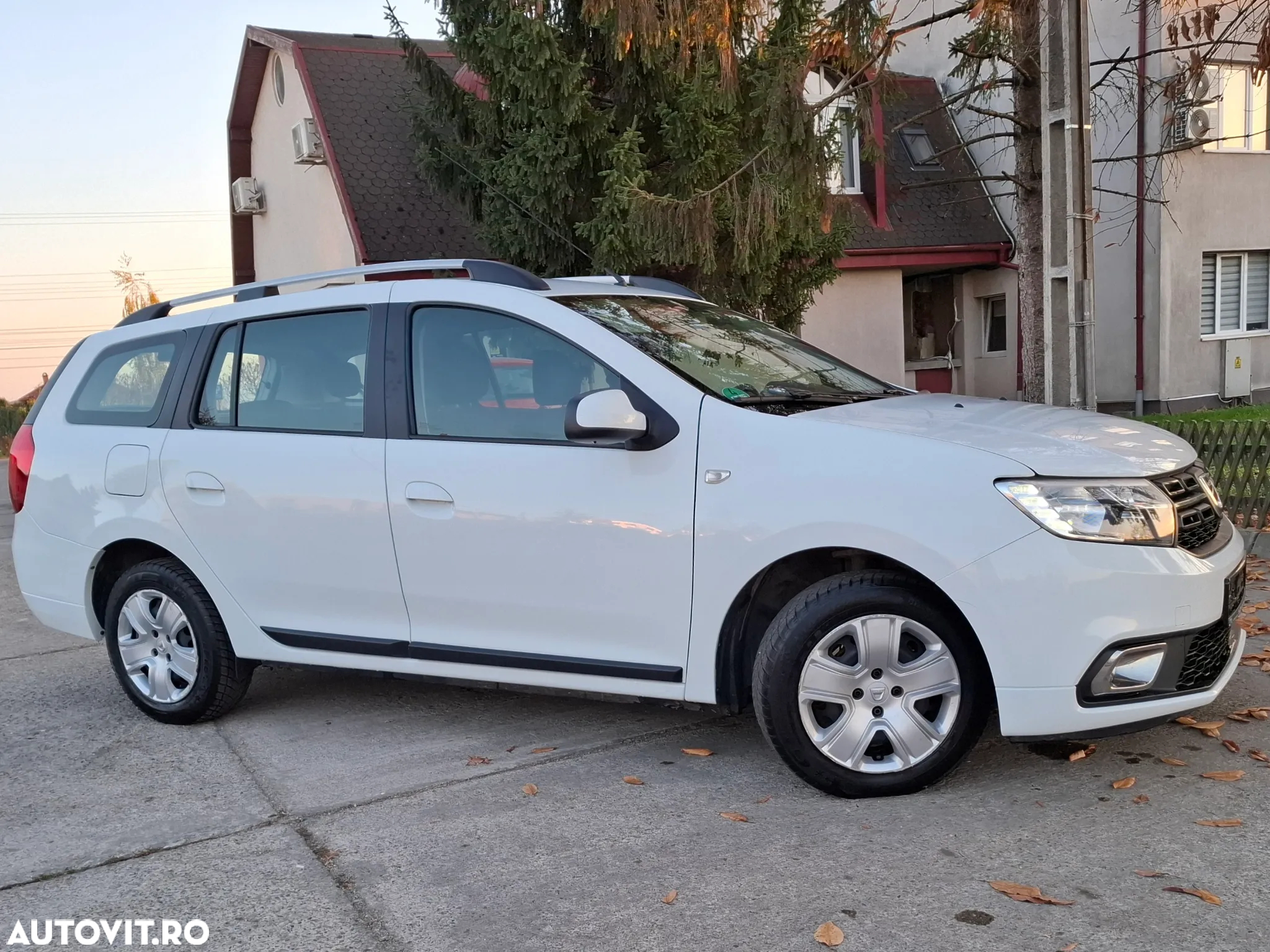 Dacia Logan MCV SCe 75 Laureate - 10