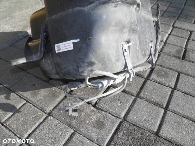 ZBIORNIK ADBLUE SPRINTER 906 - 6