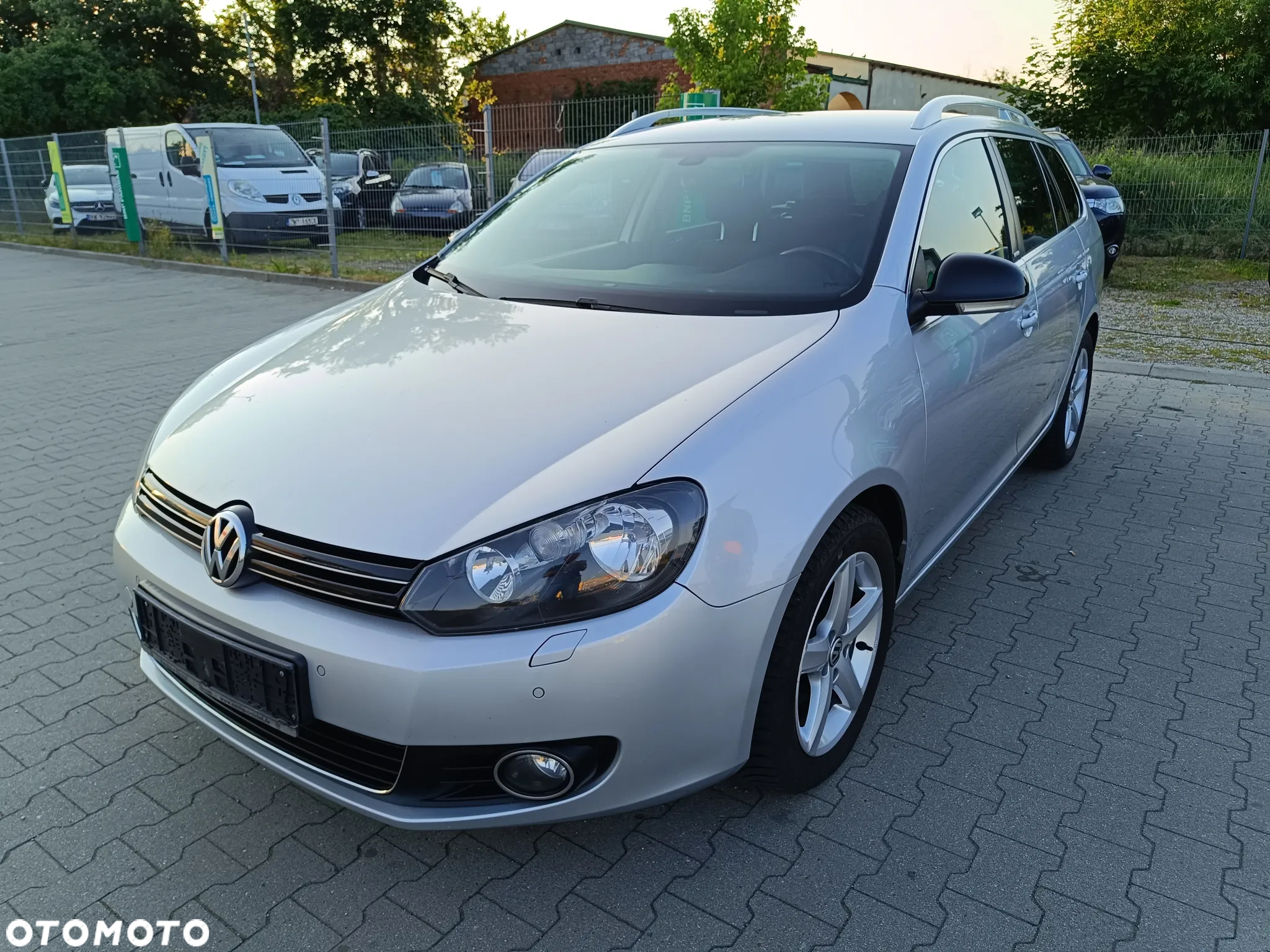 Volkswagen Golf Variant 1.6 TDI DPF Style - 32