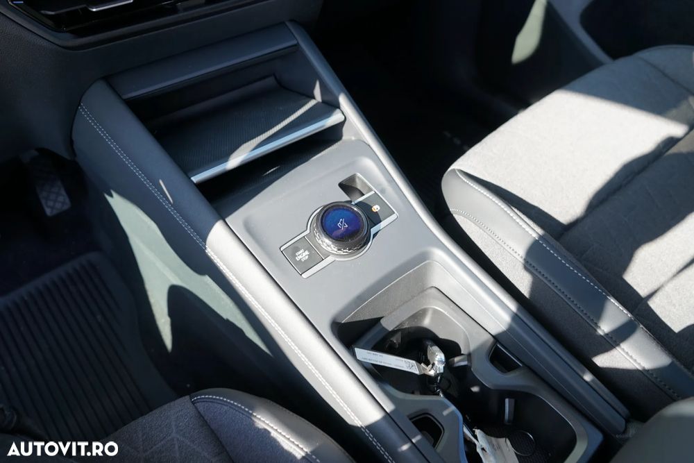 Volkswagen Tayron 1.5 TSI DSG PHEV Life - 28
