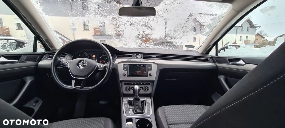Volkswagen Passat 2.0 TDI (BlueMotion Technology) DSG Trendline - 5