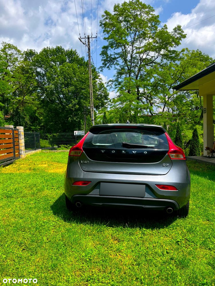 Volvo V40 D3 Momentum - 4