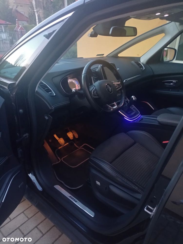 Renault Grand Scenic dCi 130 FAP Start & Stop Bose Edition - 3