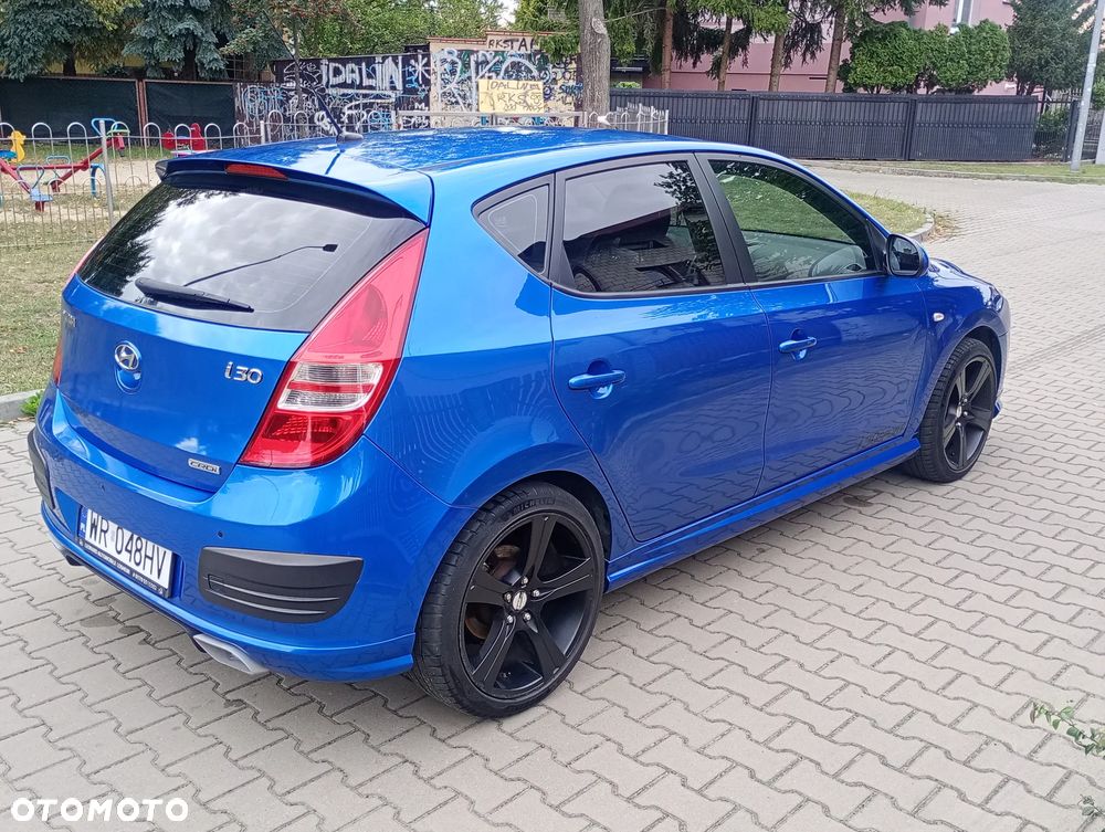 Hyundai i30 2.0 CRDi Premium - 6