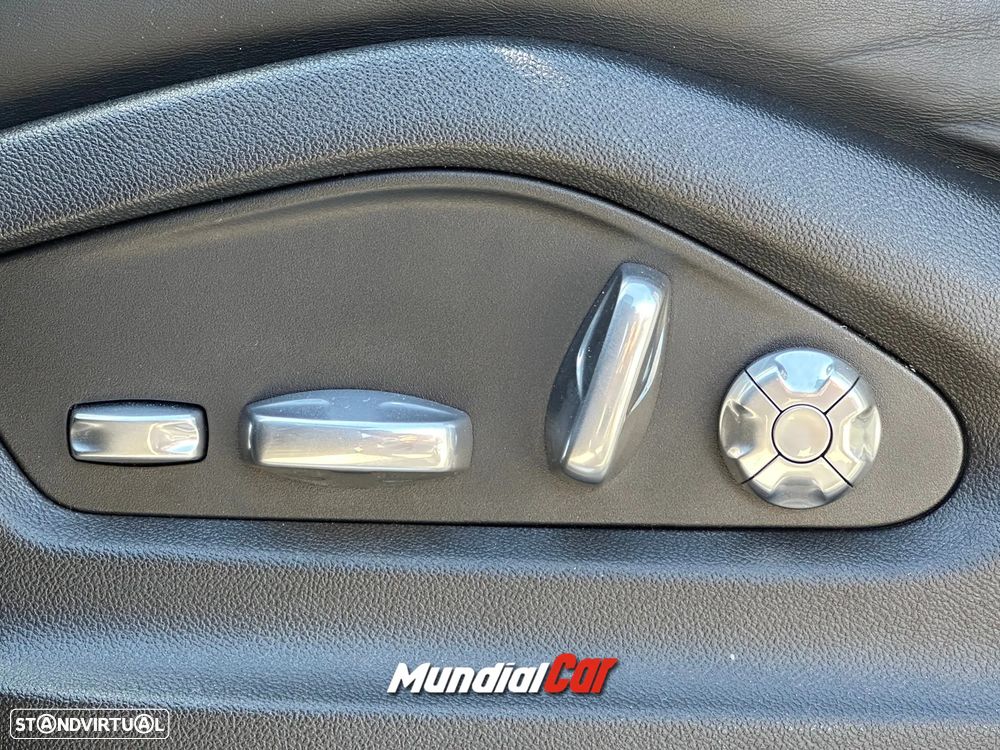 Porsche Cayenne Coupé E-Hybrid - 15