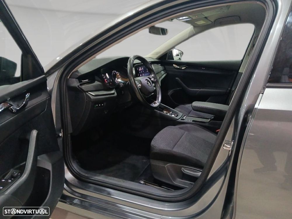Skoda Octavia Break 2.0 TDI Ambition DSG - 10