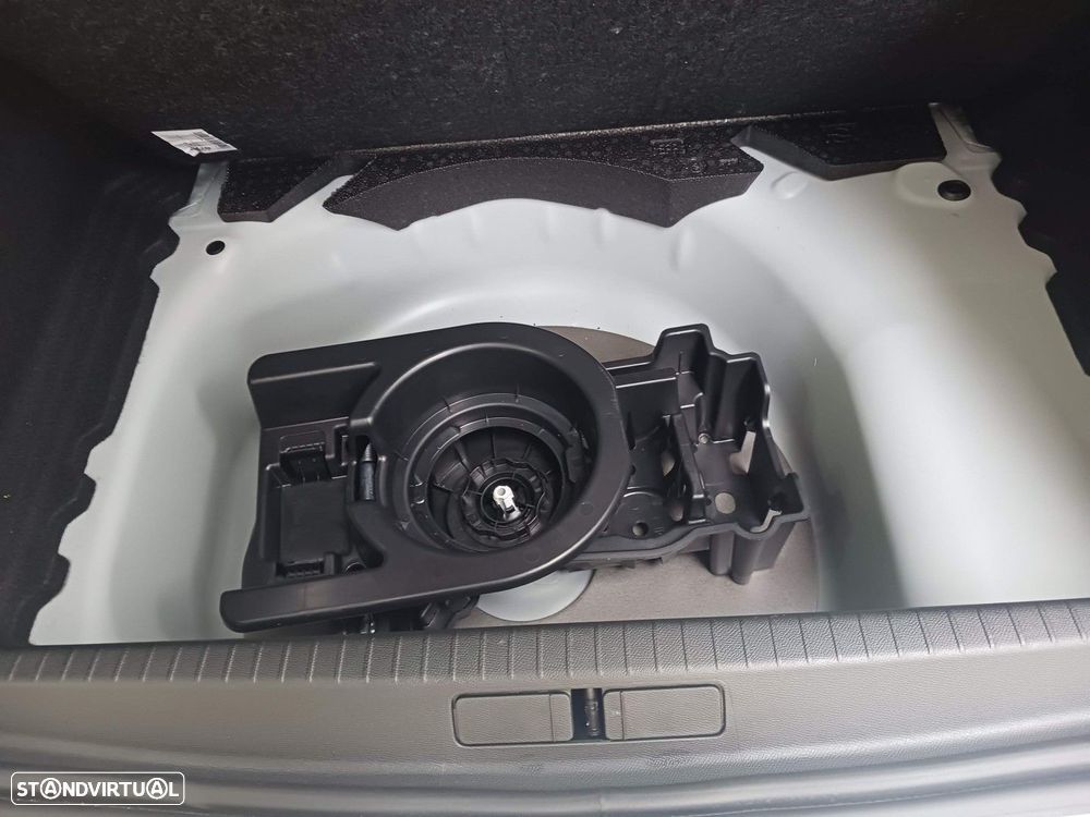 Peugeot 208 1.2 Hybrid Allure e-DCS6 - 35