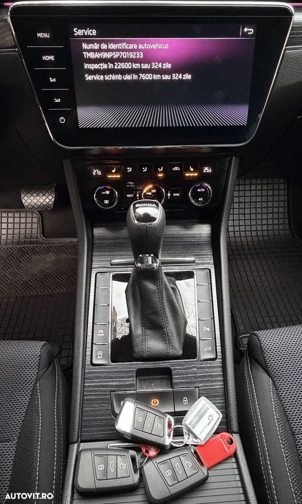 Skoda Superb 2.0 TDI DSG Style - 31