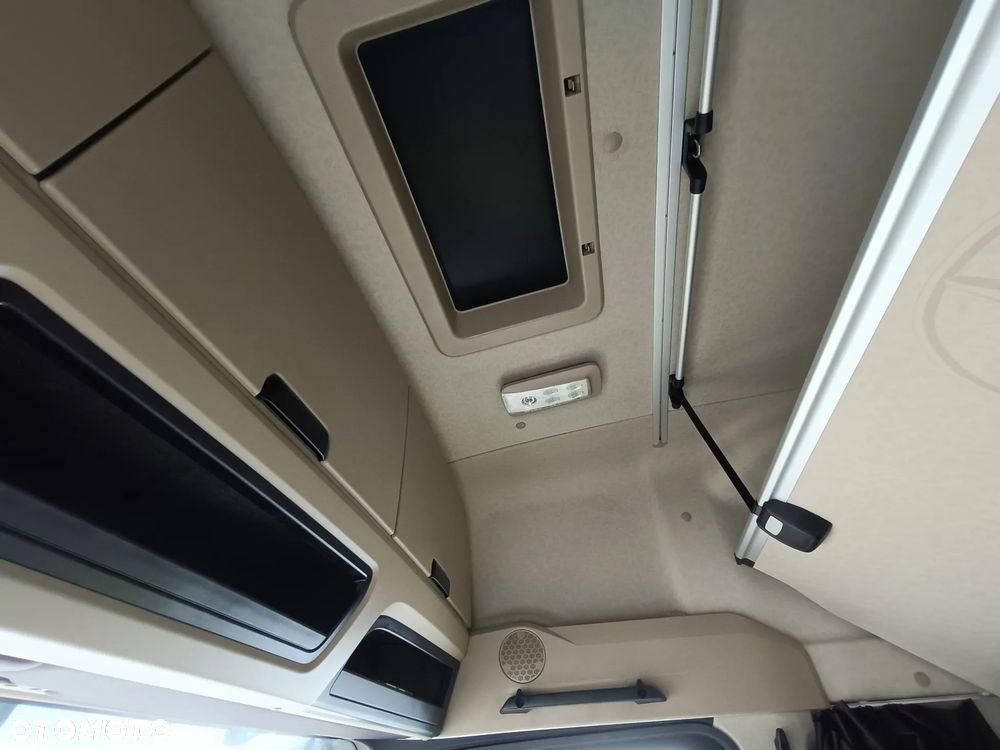 Mercedes-Benz ACTROS 510KM - 3