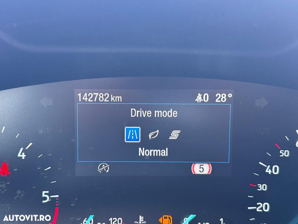 Ford Focus 1.5 EcoBlue Trend - 26