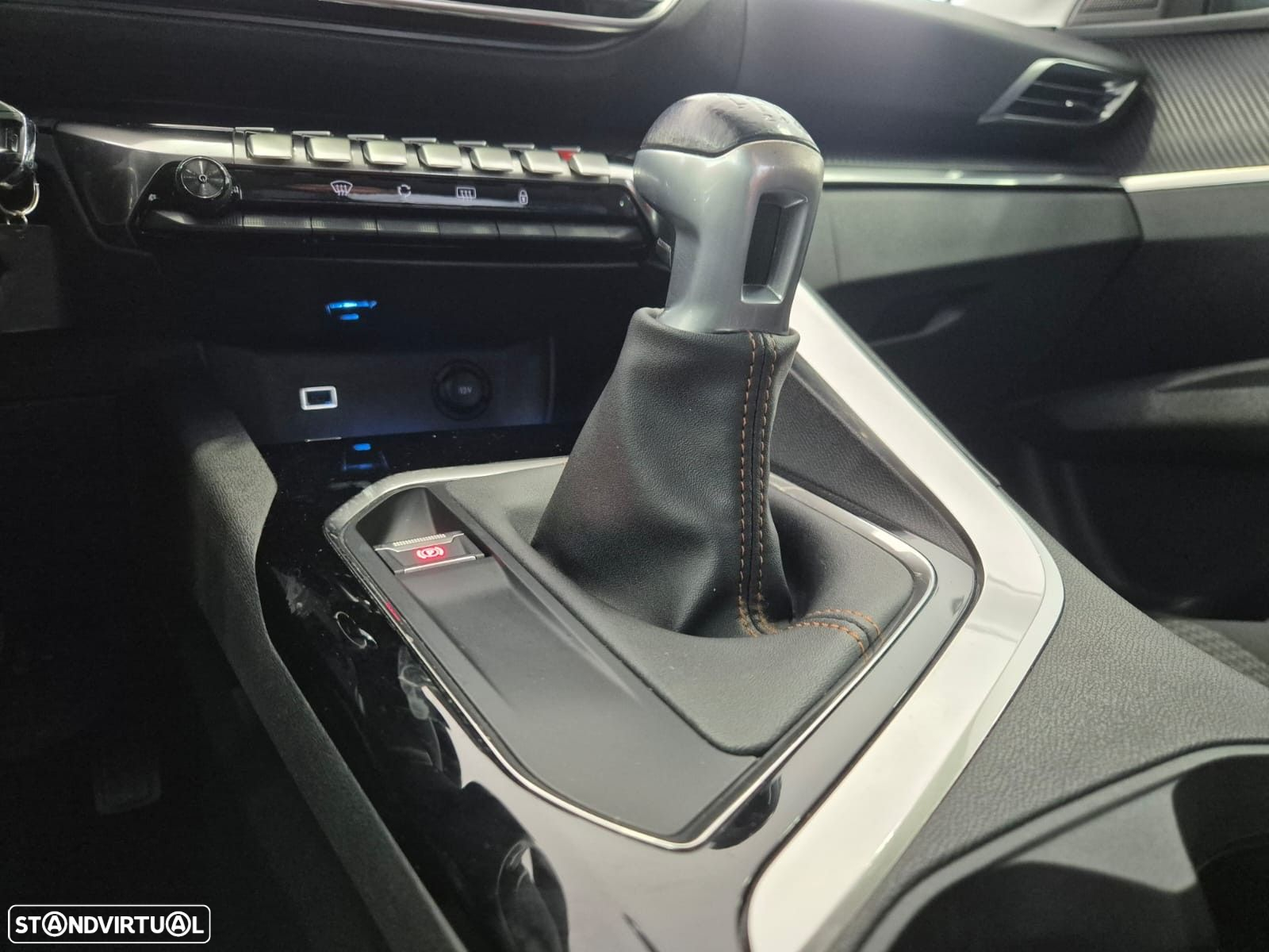 Peugeot 3008 1.5 BlueHDi Active Pack - 18