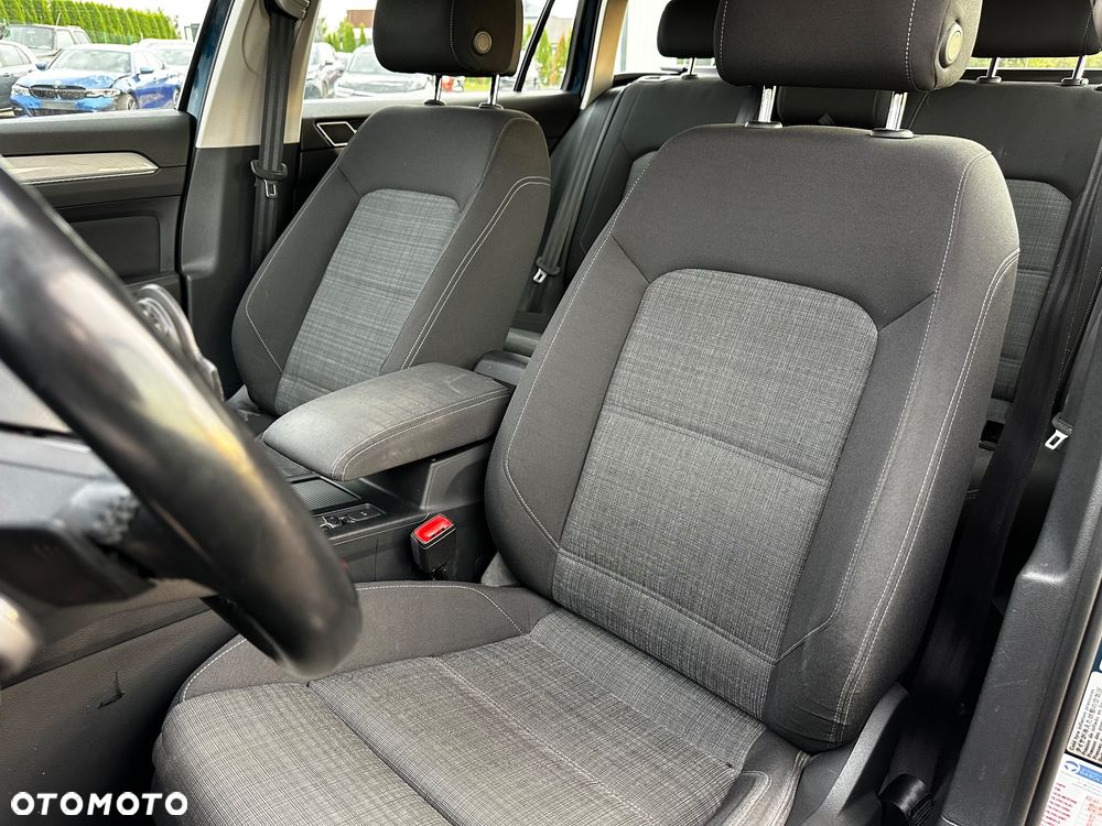 Volkswagen Passat Variant 1.6 TDI SCR DSG Comfortline - 32
