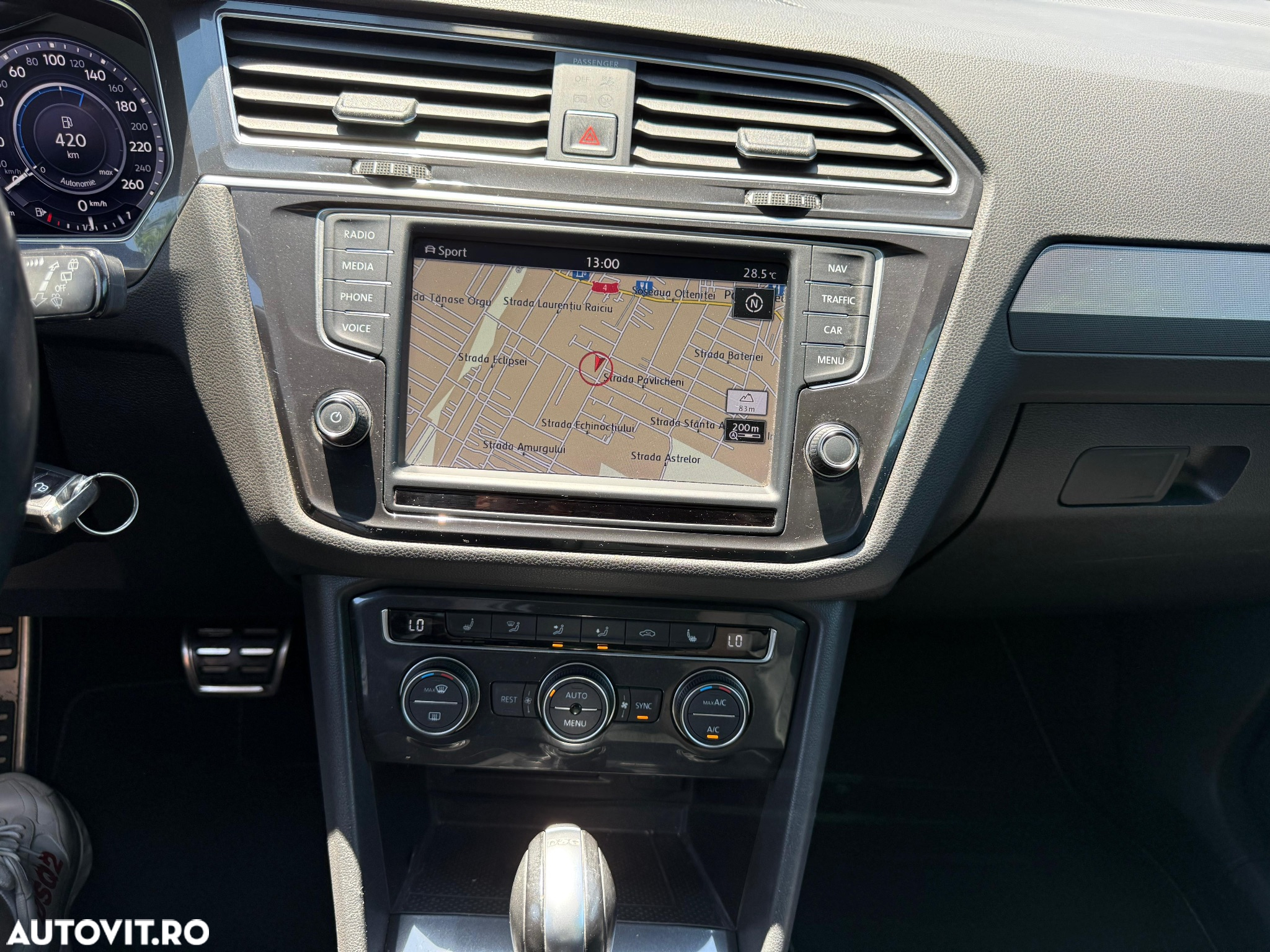 Volkswagen Tiguan - 15