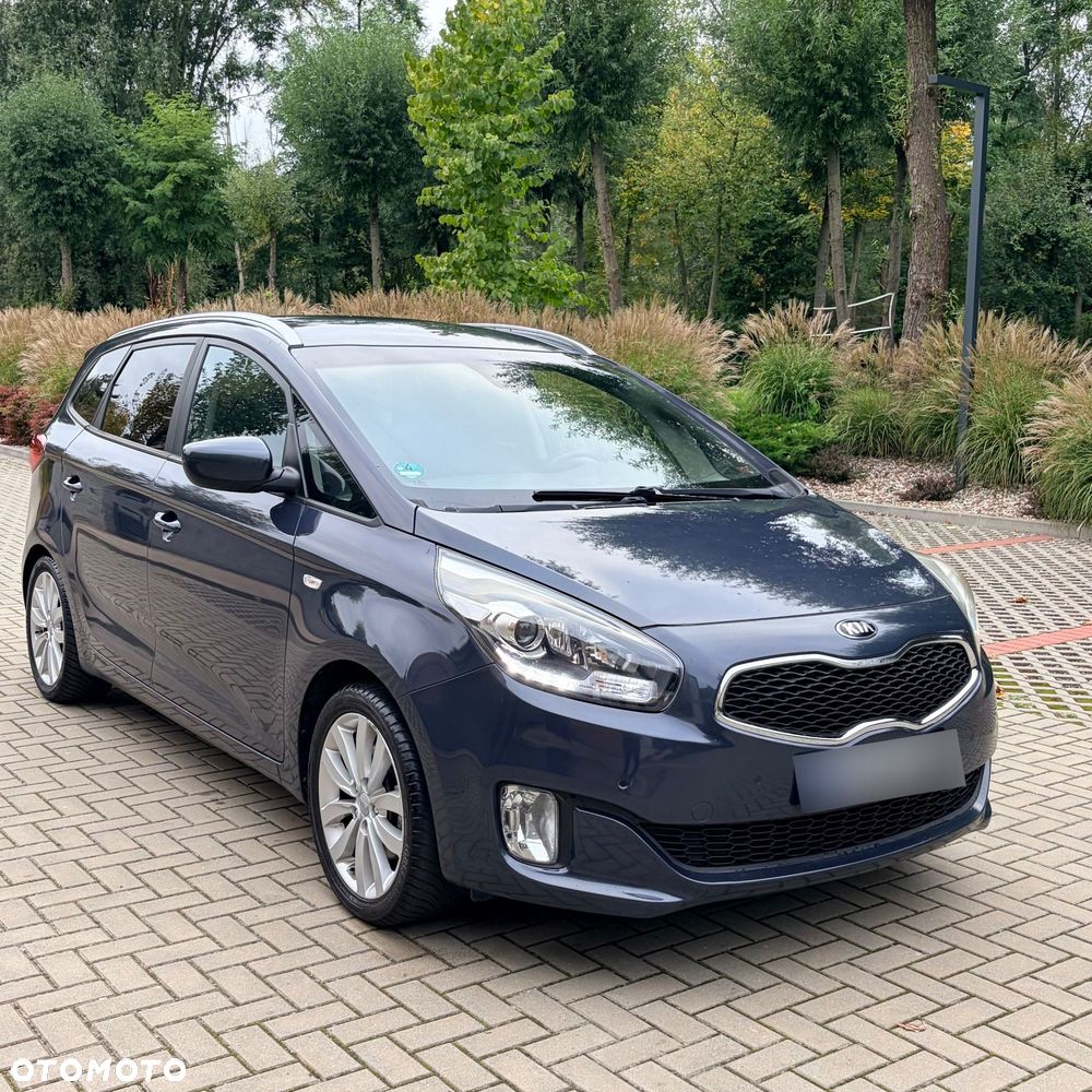 Kia Carens 1.7 CRDi XL 7os - 24
