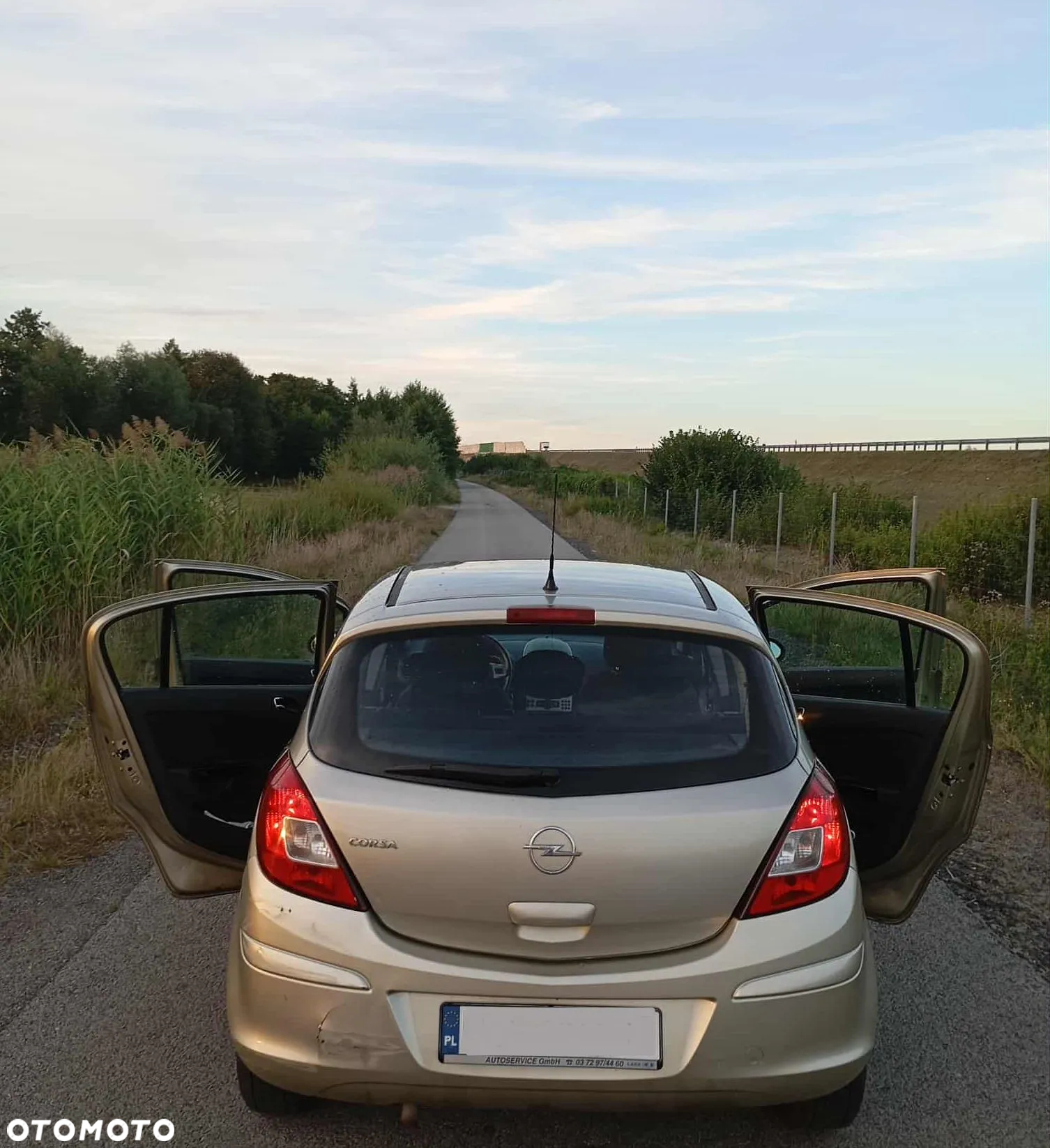 Opel Corsa 1.2 16V Cosmo - 21
