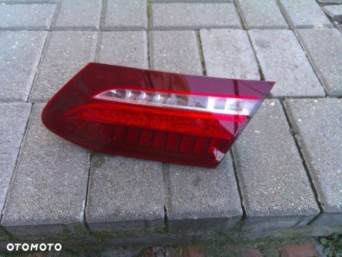 MERCEDES E KLASA W238 LED PRAWA TYLNA LAMPA KLAPA ORYGINAŁ A2389062400 - 1