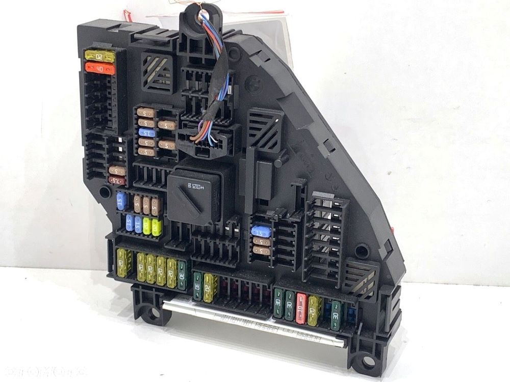 SKRZYNKA BEZPIECZNIKÓW  BMW X3 (F25) 2010 - 2017 xDrive 30 d 190 kW [258 KM] olej napędowy 2011 - - 1