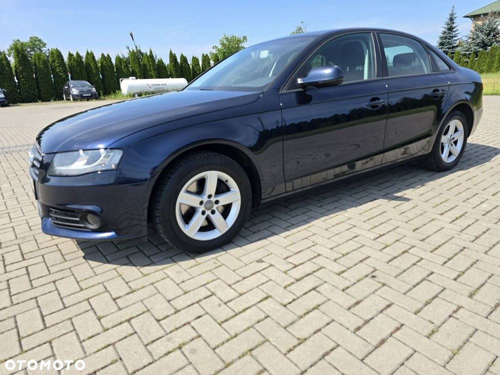 Audi A4 Limousine - 6