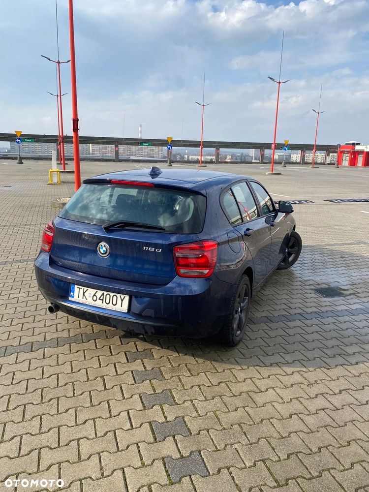 BMW Seria 1 116d Sport Line - 4