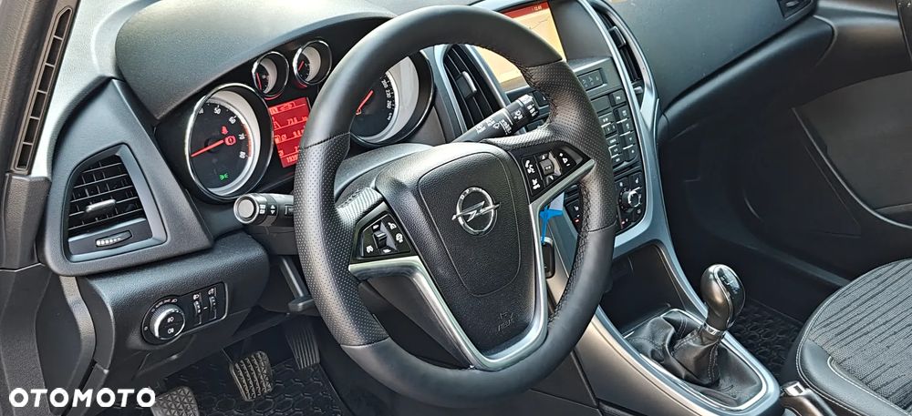 Opel Astra 1.4 Turbo Cosmo - 34