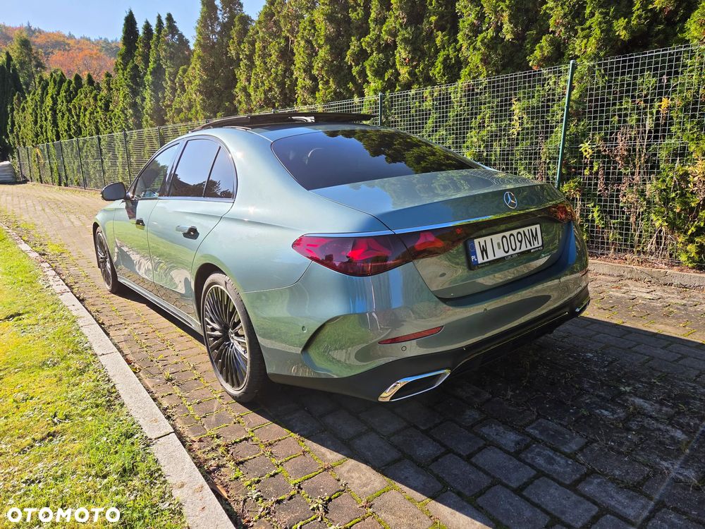Mercedes-Benz E-Class 2024 photo 5