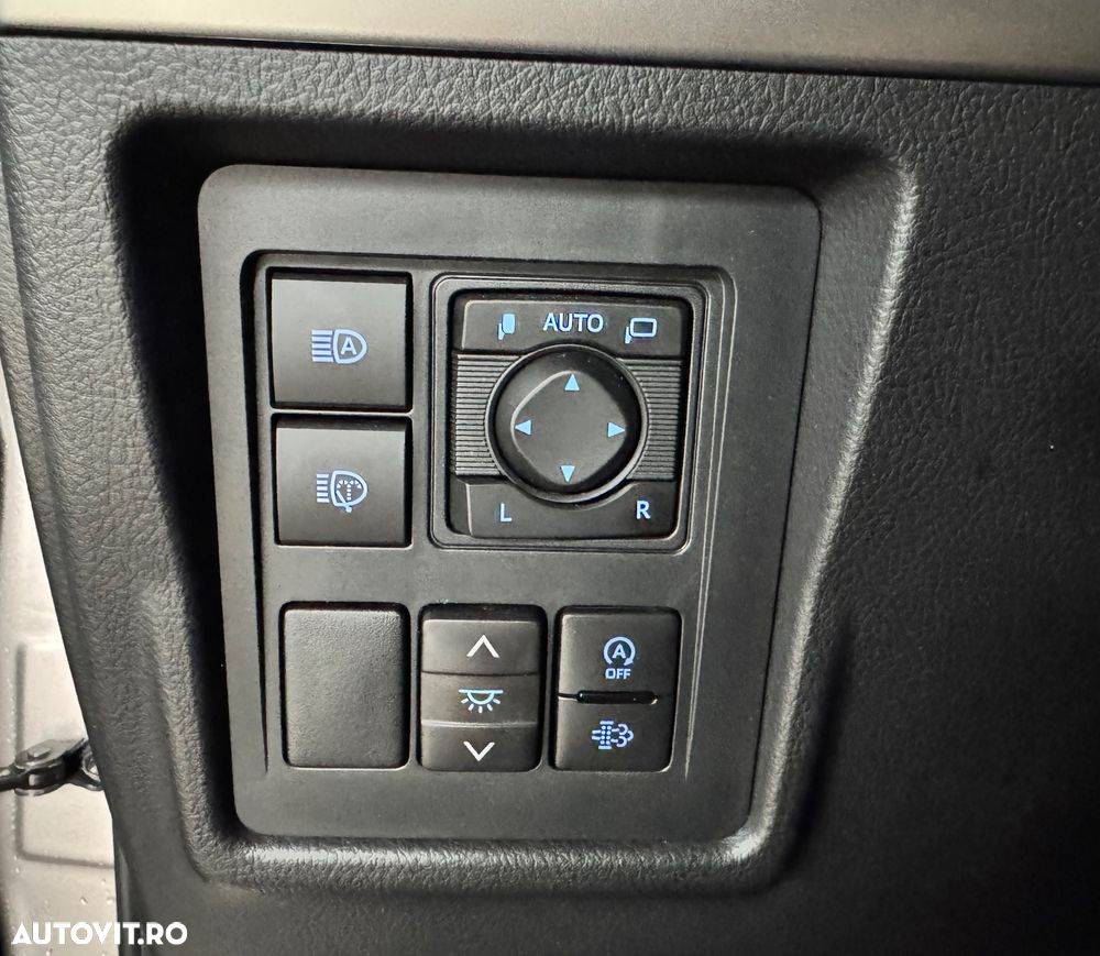 Toyota Land Cruiser 2.8 D-4D Automatik TEC-Edition - 12