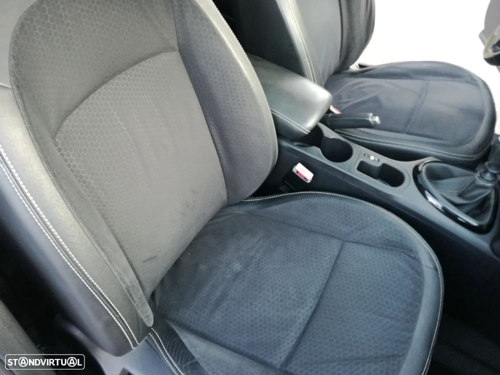 Nissan Qashqai 1.6 dCi Tekna Premium - 14