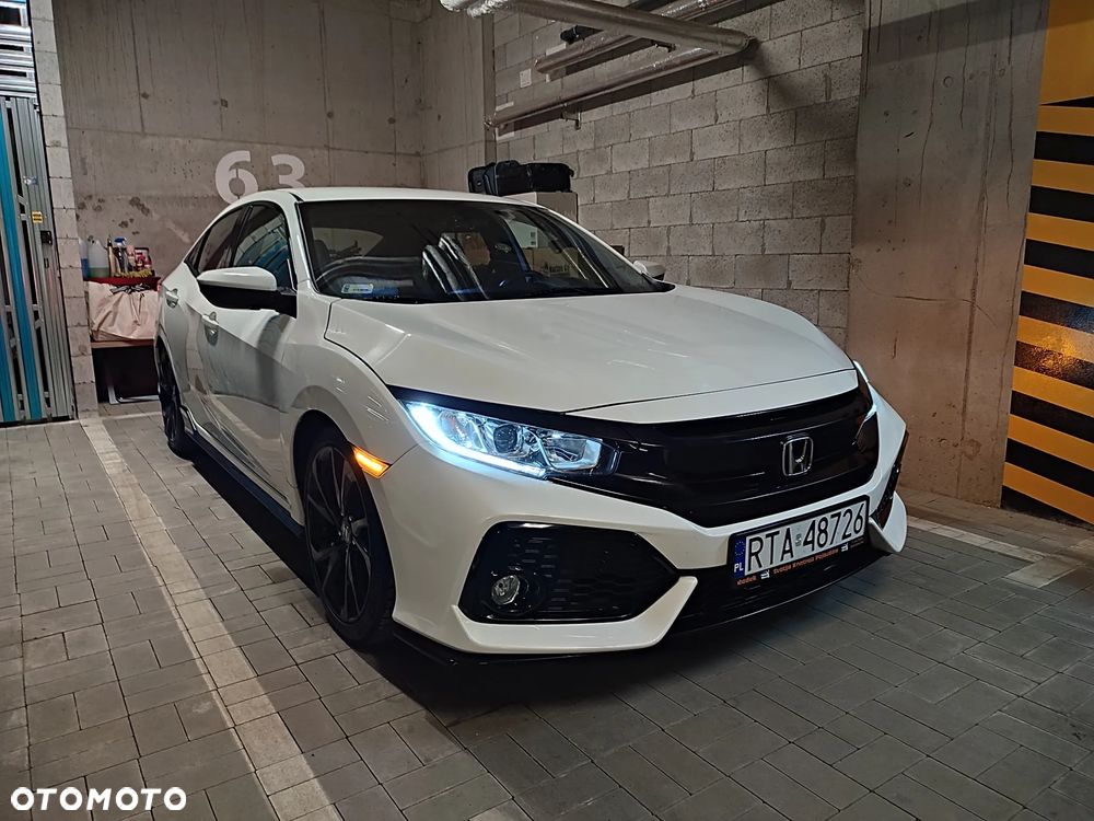 Honda Civic 1.5 i-VTEC Turbo CVT Sport - 8