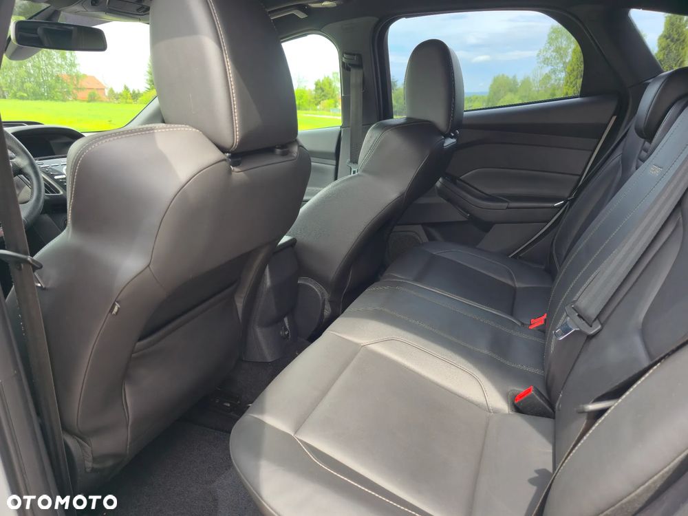 Ford Focus - 34