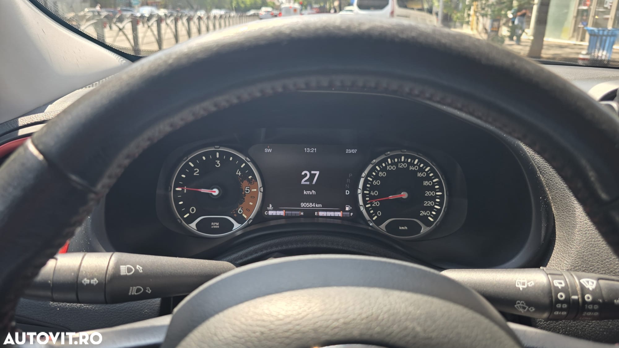 Jeep Renegade - 9