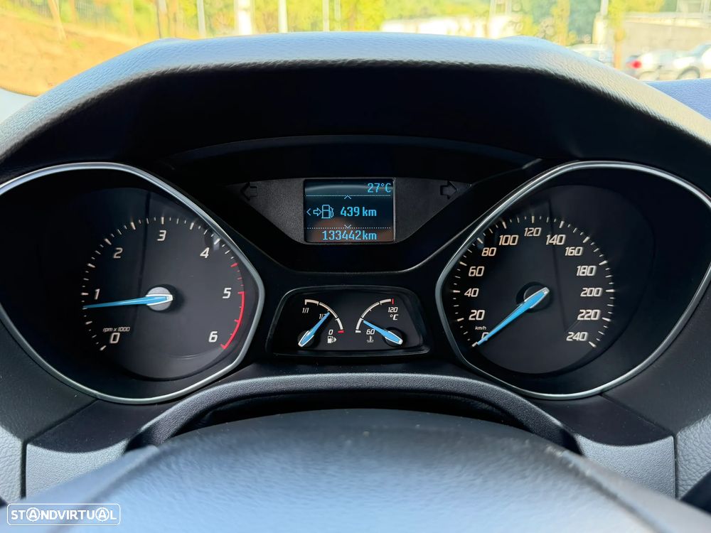 Ford Focus SW 1.6 TDCi Titanium Best - 9