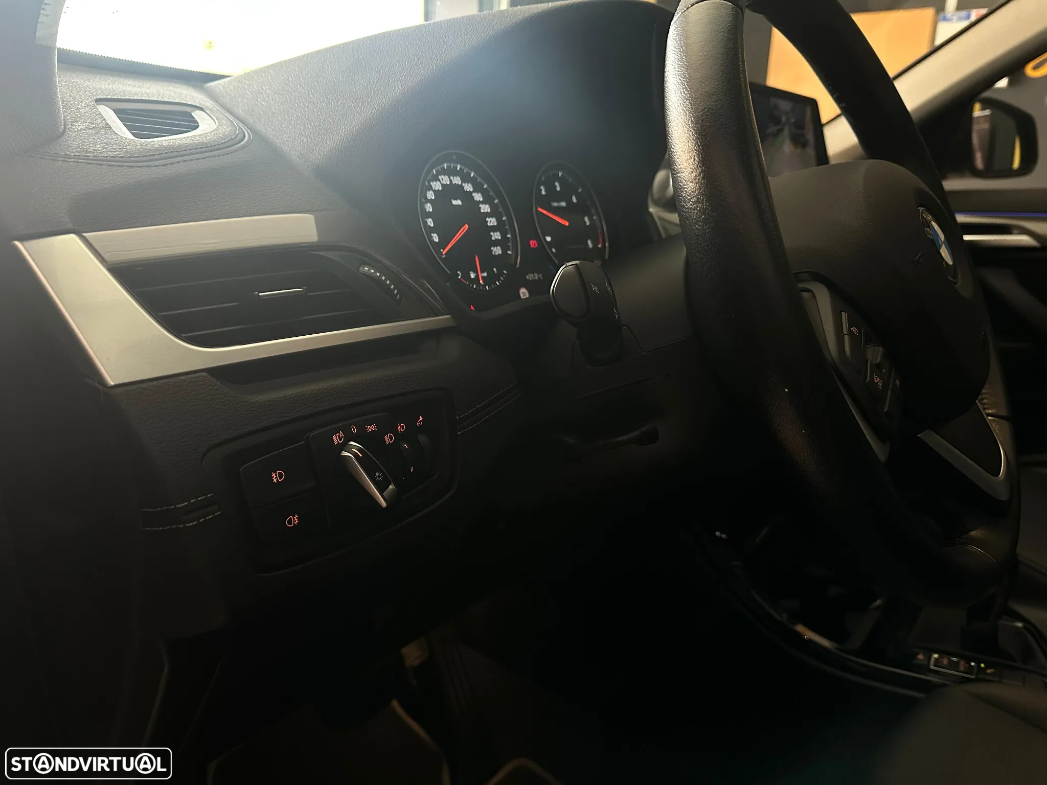 BMW X1 16 d sDrive xLine Auto - 22