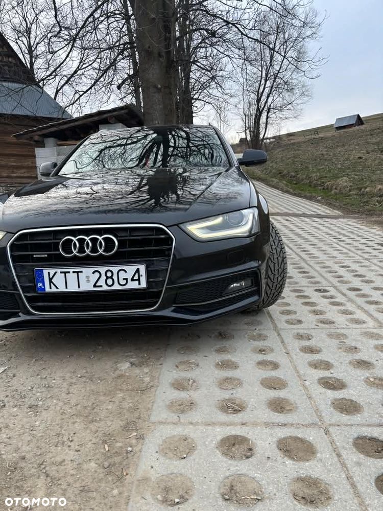 Audi A4 Avant 2.0 TDI Quattro Line - 1