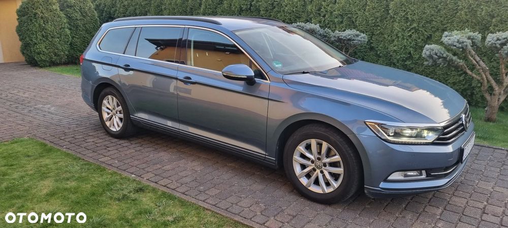 Volkswagen Passat 2.0 TDI (BlueMotion Technology) Comfortline - 12