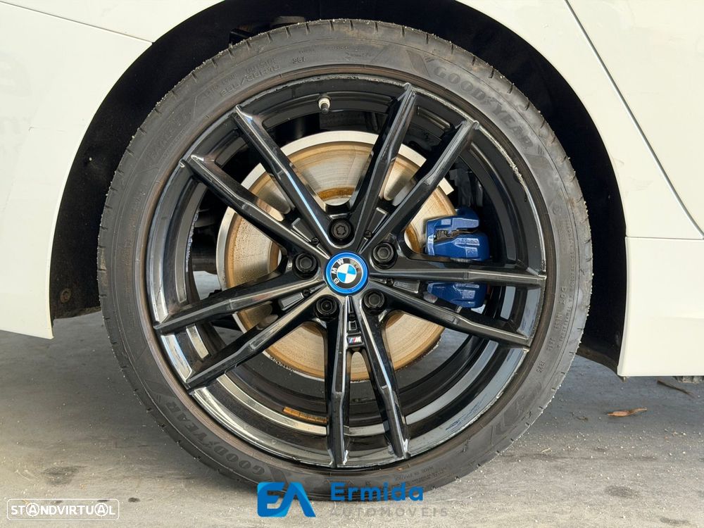 BMW 330 - 20
