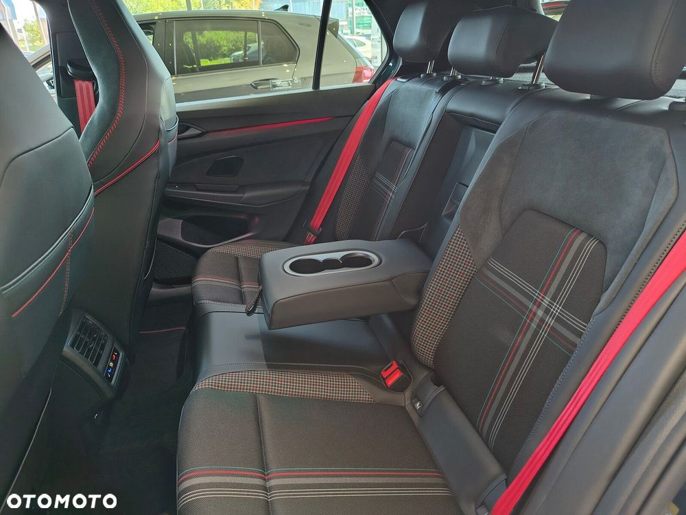 Volkswagen Golf 2.0 TSI GTI Edition 50 DSG - 28