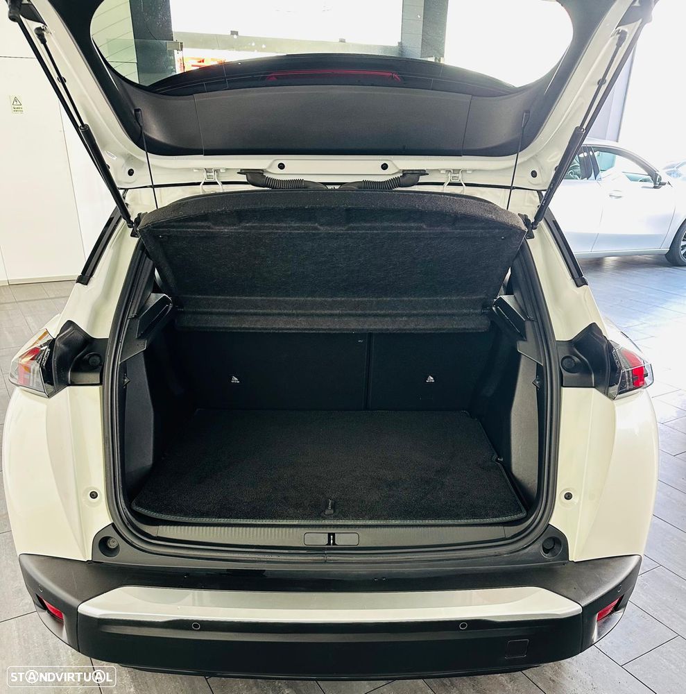 Peugeot e-2008 GT - 6