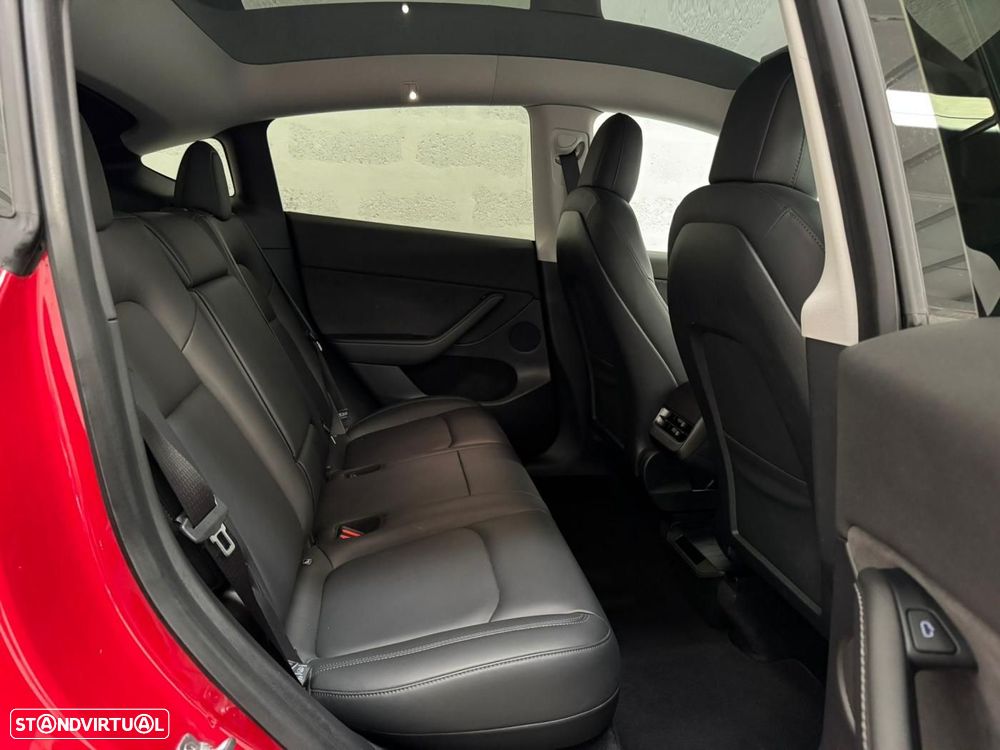 Tesla Model Y Long Range Tração Integral Premium - 43