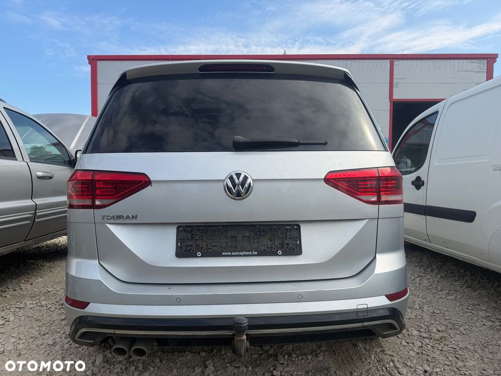 Volkswagen Touran 2.0 TDI SCR DSG Comfortline - 4