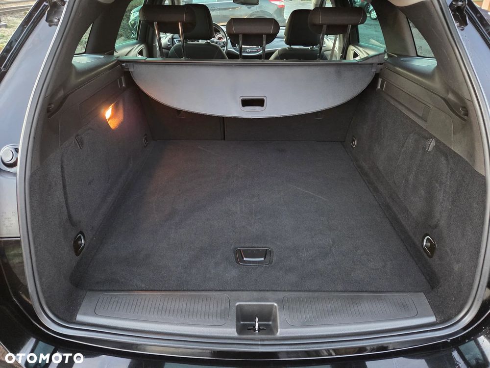 Opel Astra 1.4 Turbo 120 Jahre - 16