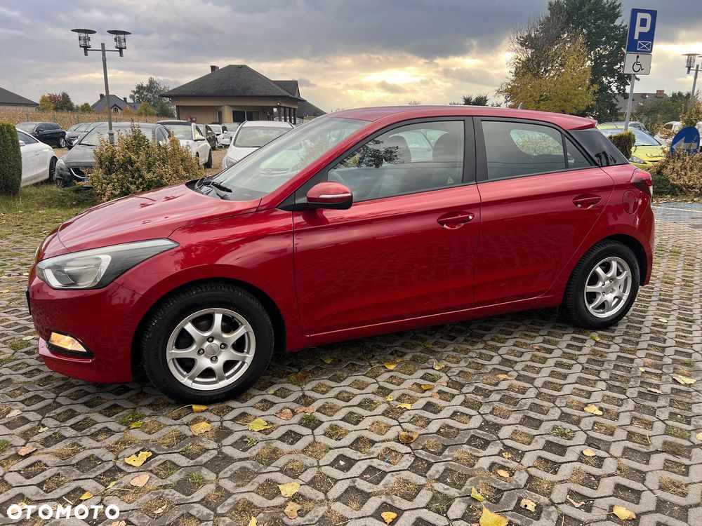 Hyundai i20 1.4 Trend - 13