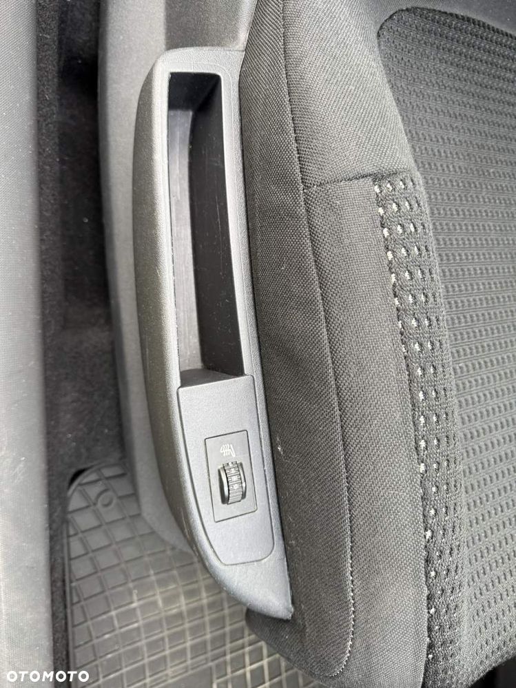Citroën C4 1.6 VTi Exclusive - 28