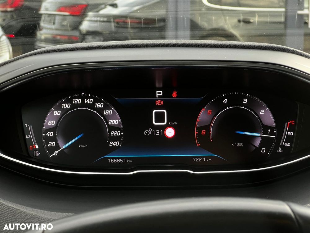Peugeot 3008 - 18