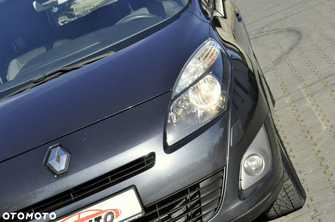 Renault Grand Scenic - 22